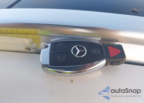 2019 Mercedes-Benz Glc 300 z USA, uszkodzony, nr VIN WDC0G4JB5KF624969